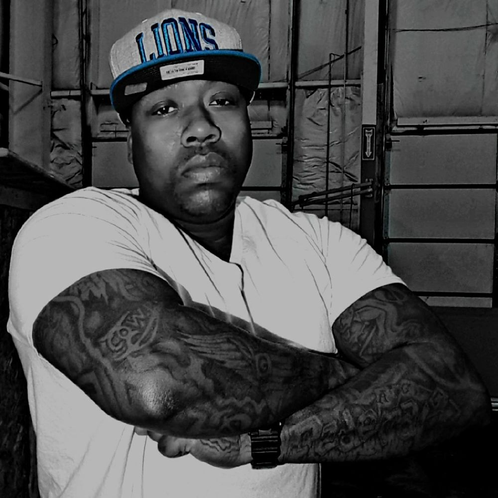 Meet your Posher, Adrian